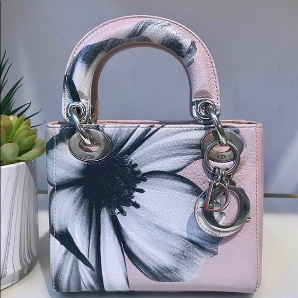 Authentic Dior Mini Lady Dior - Picture 2 of 8